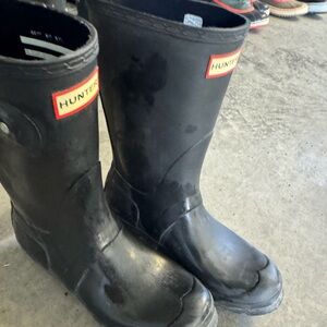Women’s Hunter rainboots size 8